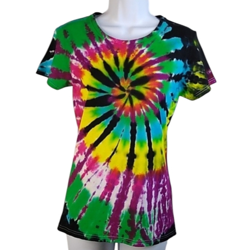 NEW WOMENS TIE DYE S/S T SHIRT SMALL